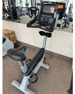 Precor UBK862 Upright Bike