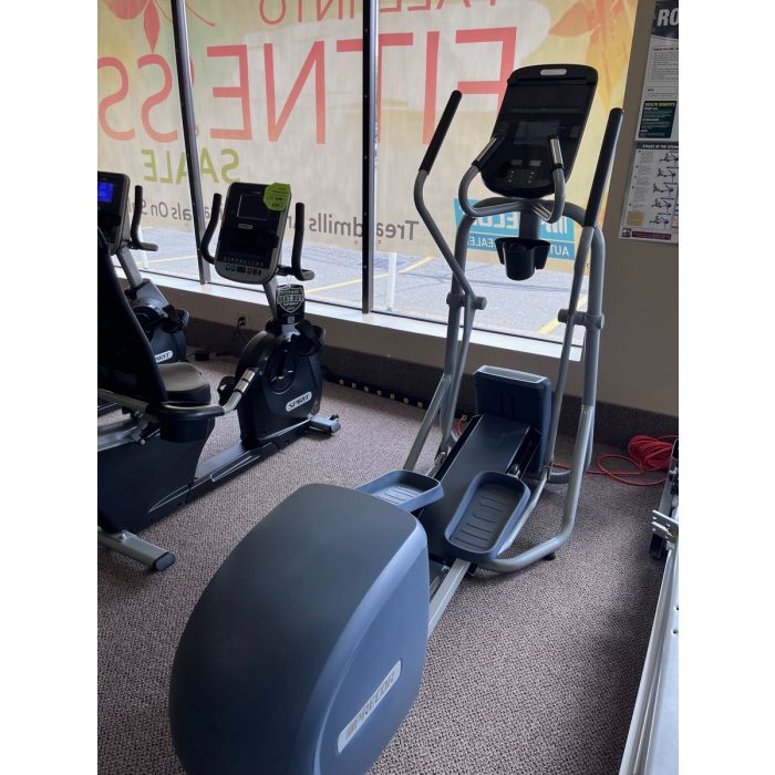 Precor EFX 225 Elliptical