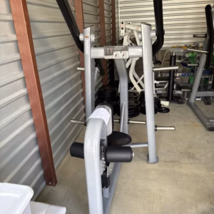 Muscle Dynamic Front Pulldown