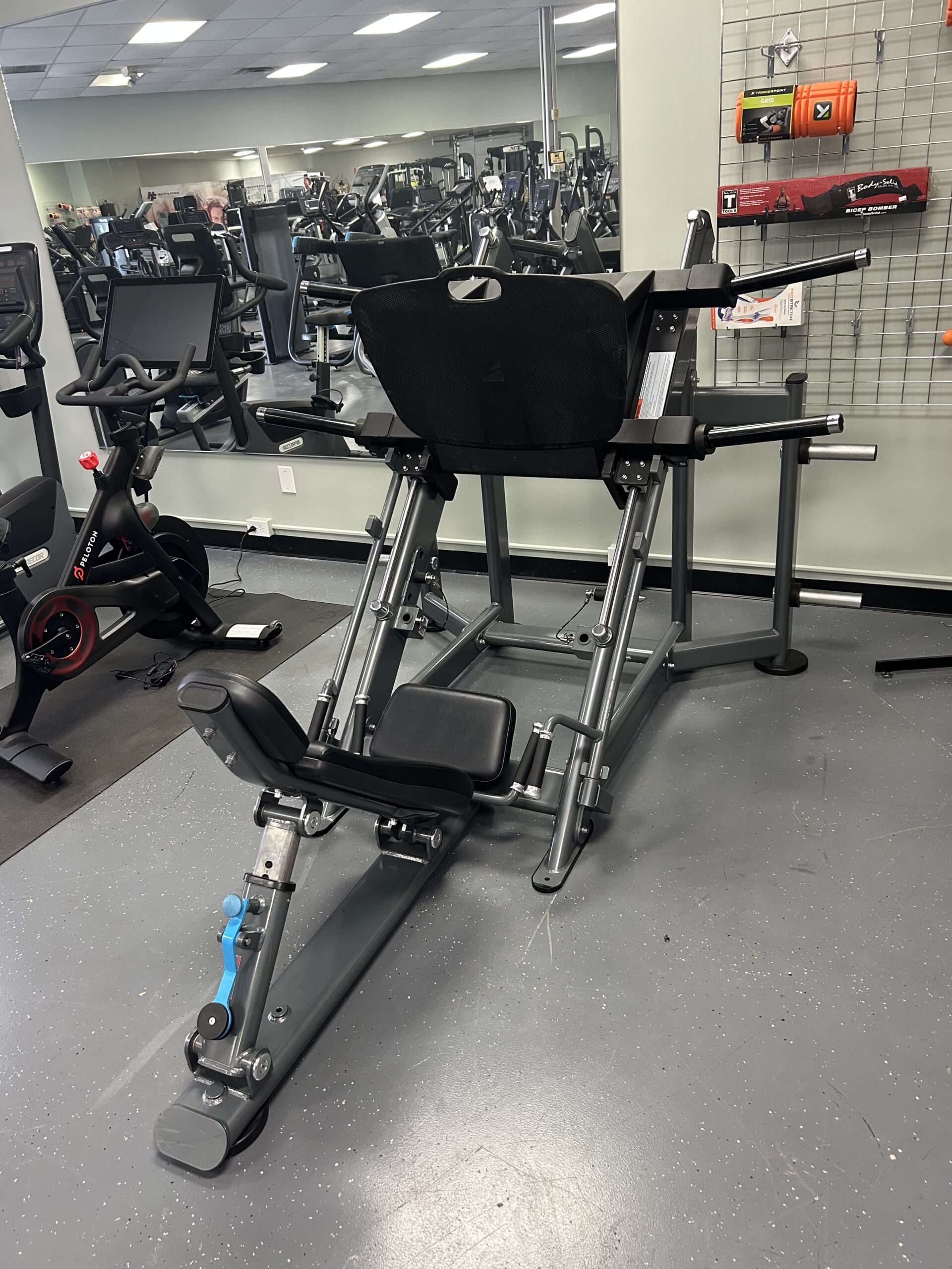 TRUE FITNESS COMMERCIAL LEG PRESS